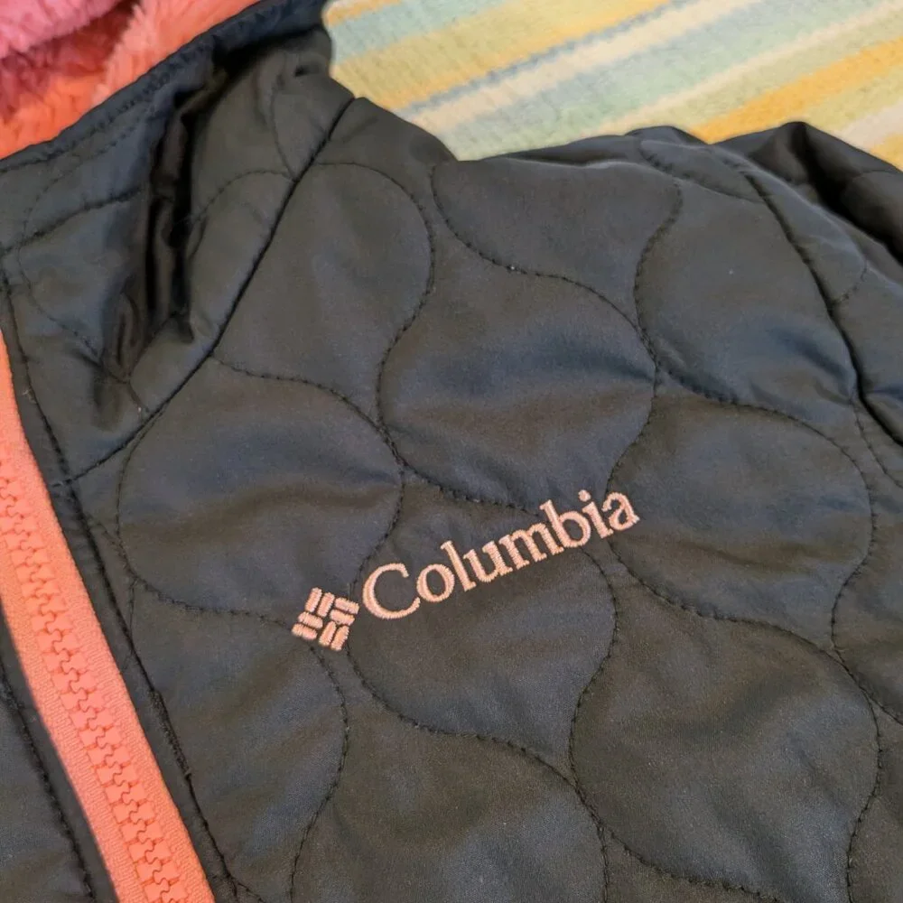 ⭐ Columbia Black quilted coat with fuzzy pink lining size XS 6-6x